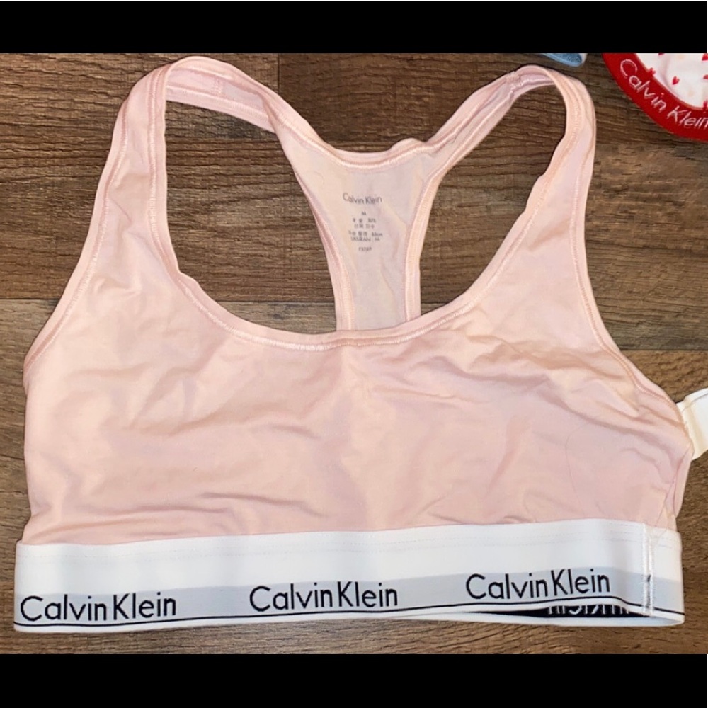 Calvin Klein Sports Bra